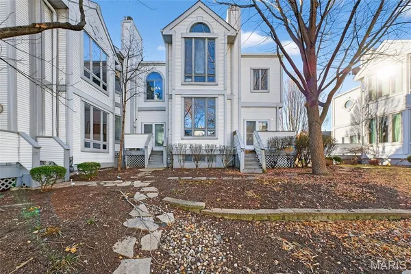 $1,650 | 28 Columbus Square Drive, St. Louis, MO 63101