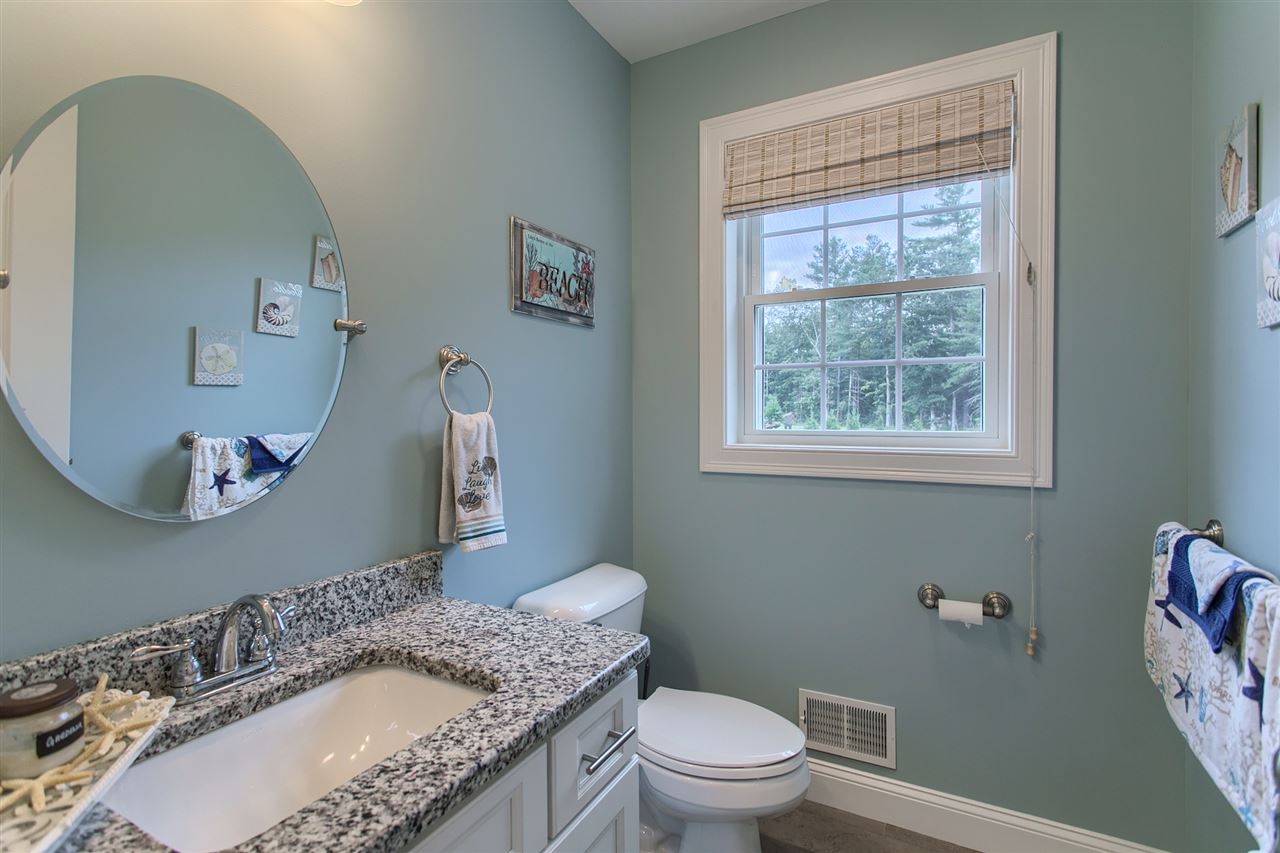 26 Nathan Road Derry, NH 03038 - Photo 13 of 40