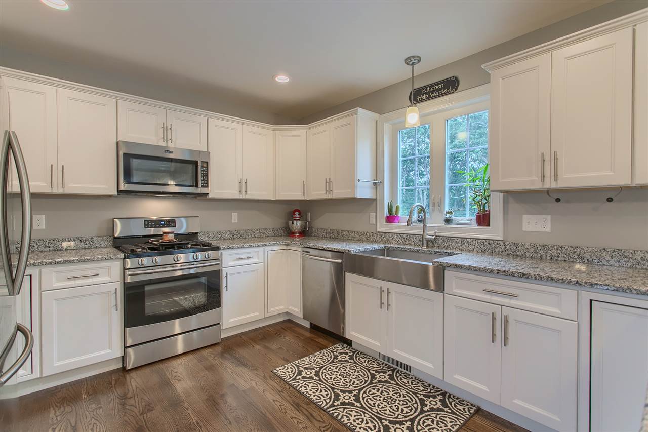 26 Nathan Road Derry, NH 03038 - Photo 14 of 40