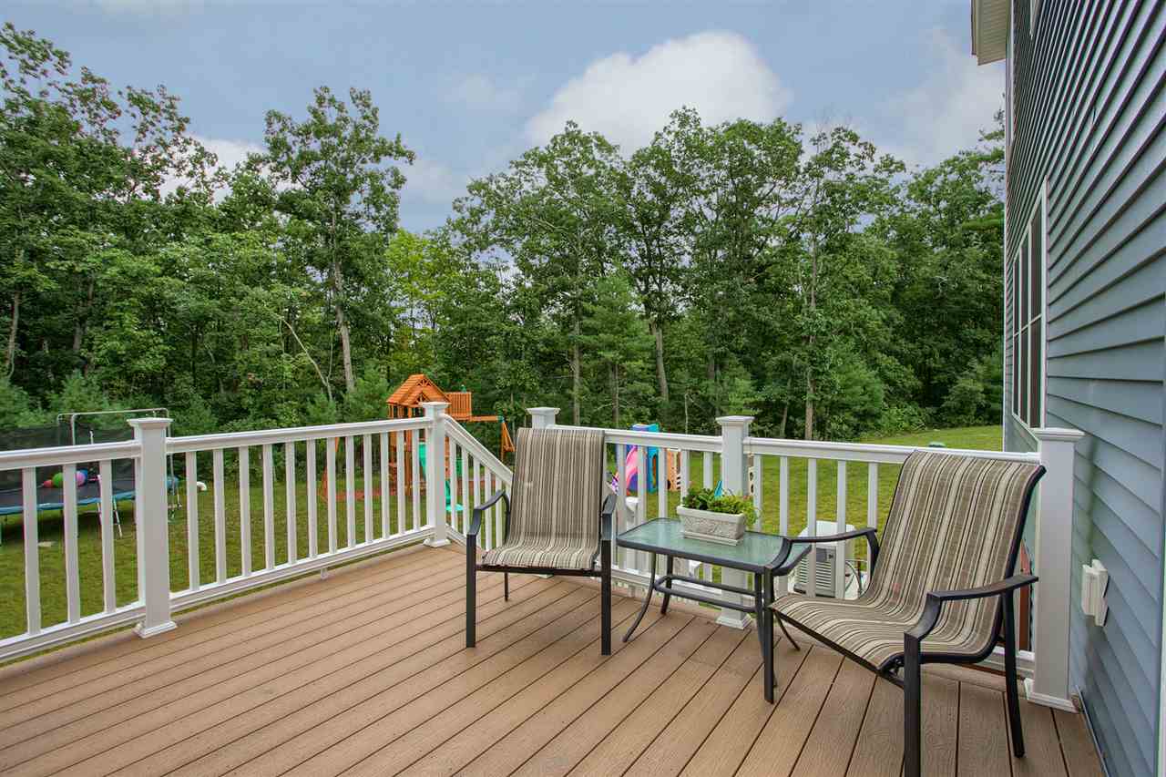 26 Nathan Road Derry, NH 03038 - Photo 4 of 40