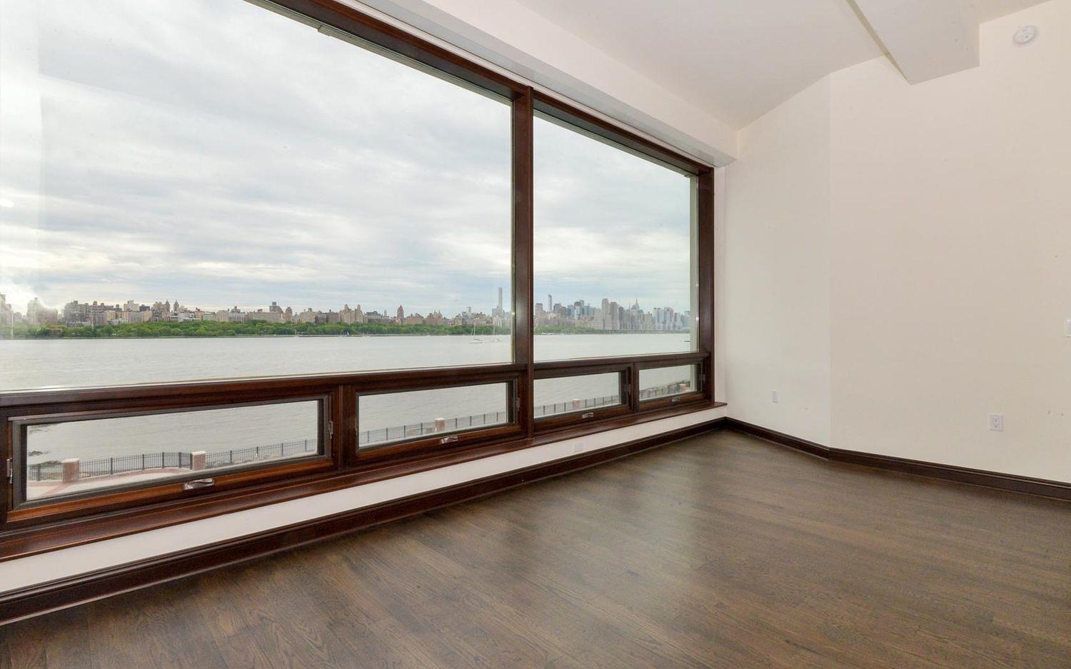 9 Somerset Lane, Unit 310 Edgewater, NJ 07020 - Photo 12 of 22