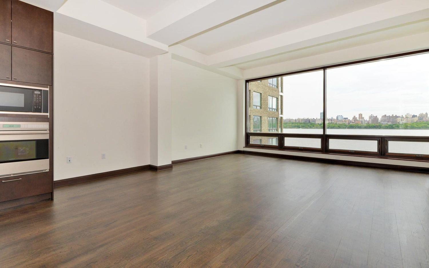 9 Somerset Lane, Unit 310 Edgewater, NJ 07020 - Photo 10 of 22