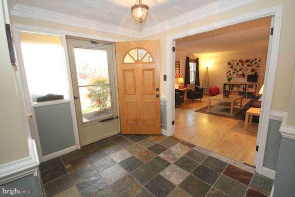 9414 Curran Road Silver Spring, MD 20901 - Photo 2 of 30 Interior (General)