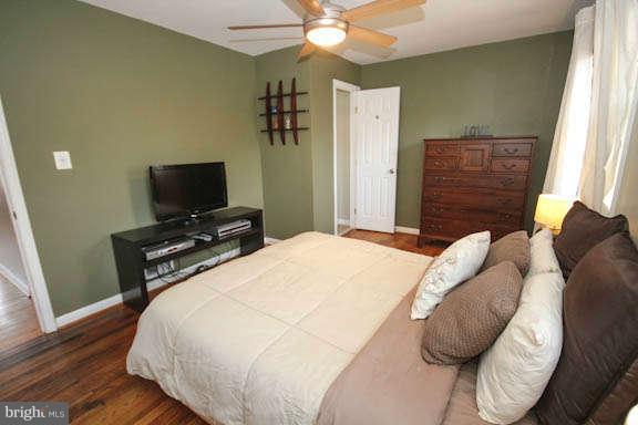 9414 Curran Road Silver Spring, MD 20901 - Photo 13 of 30 Bedroom (Master)