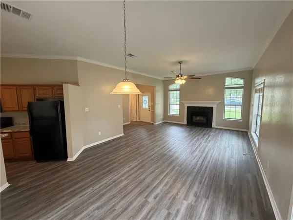 $2,600 | 1208 Bayou Woods Drive, College Station, TX 77840