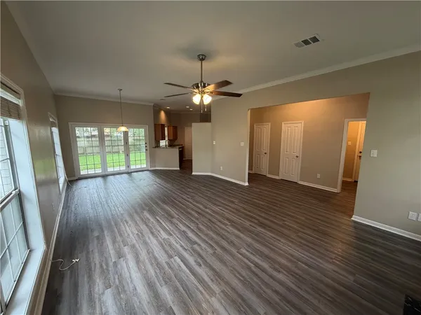 $2,600 | 1208 Bayou Woods Drive, College Station, TX 77840