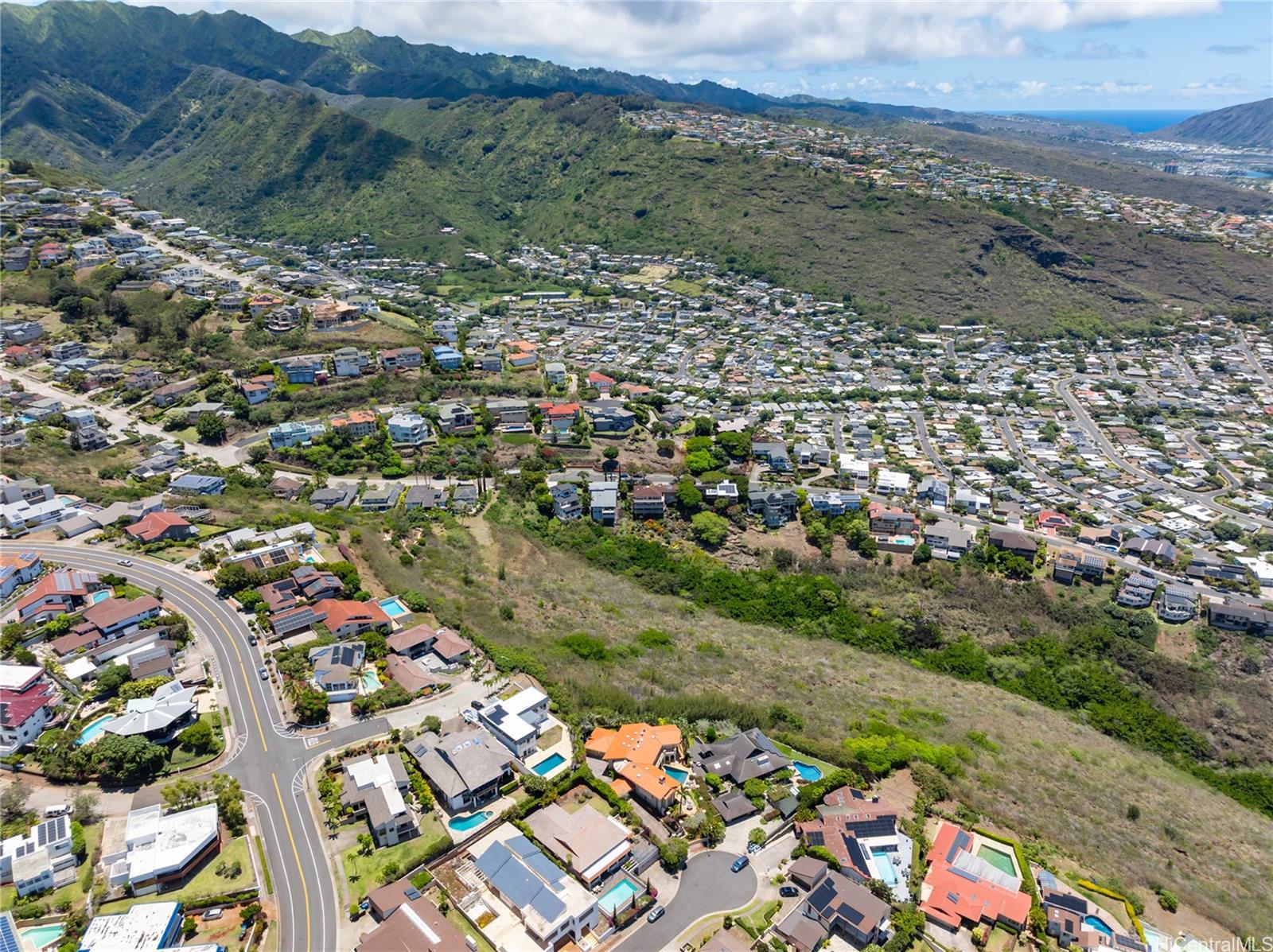 5442 Poola Street Honolulu, HI 96821 - Photo 21 of 24 a view of city and mountain