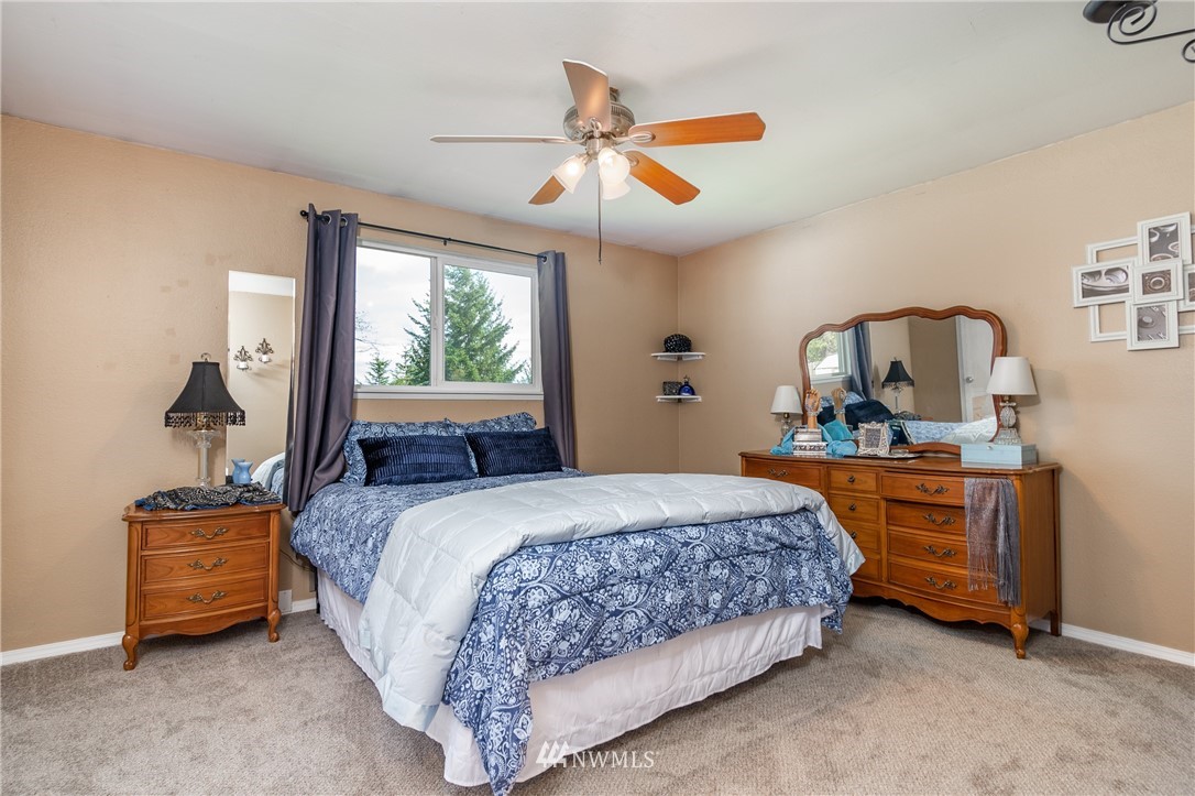 1070 Ridgeway Drive Oak Harbor, WA 98277 - Photo 16 of 23 Gallery Image 16