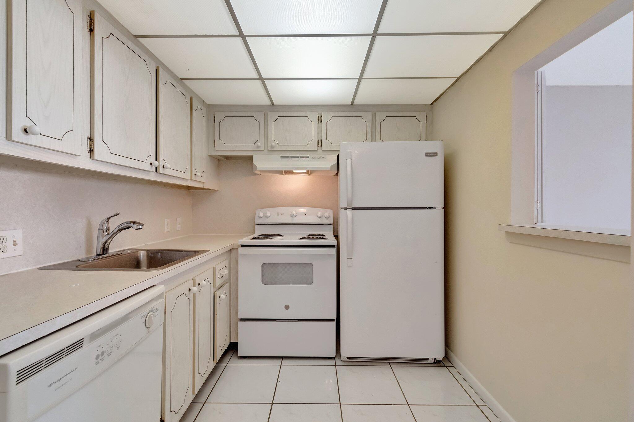185 Preston F Boca Raton, FL 33434 - Photo 21 of 46 17-web-or-mls-DSC_2139