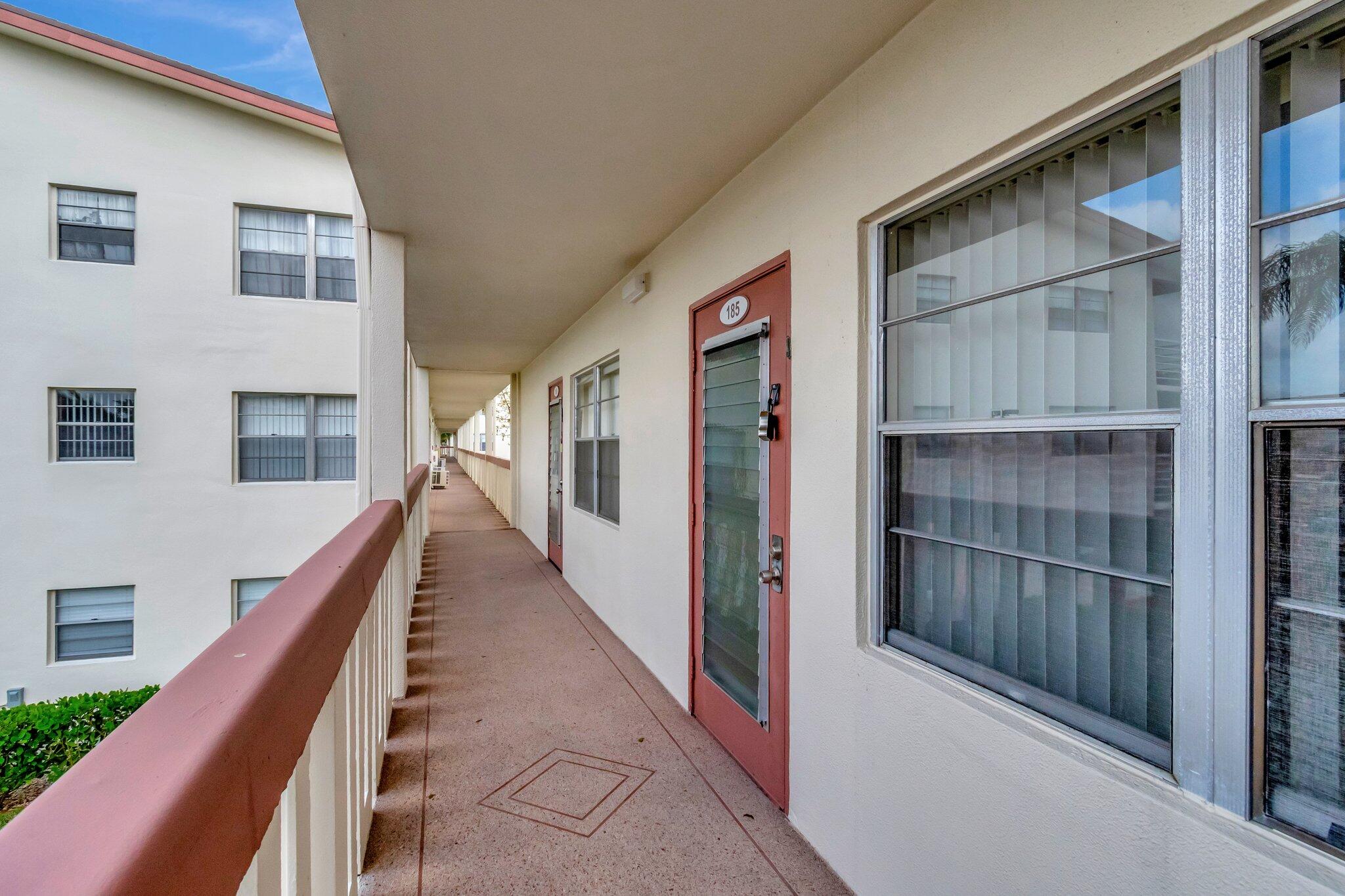 185 Preston F Boca Raton, FL 33434 - Photo 9 of 46 5-web-or-mls-DSC_2034