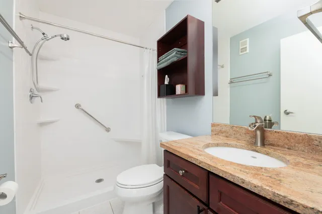 $385,000 | 1660 North Prospect Avenue, Unit 702, Milwaukee, WI 53202