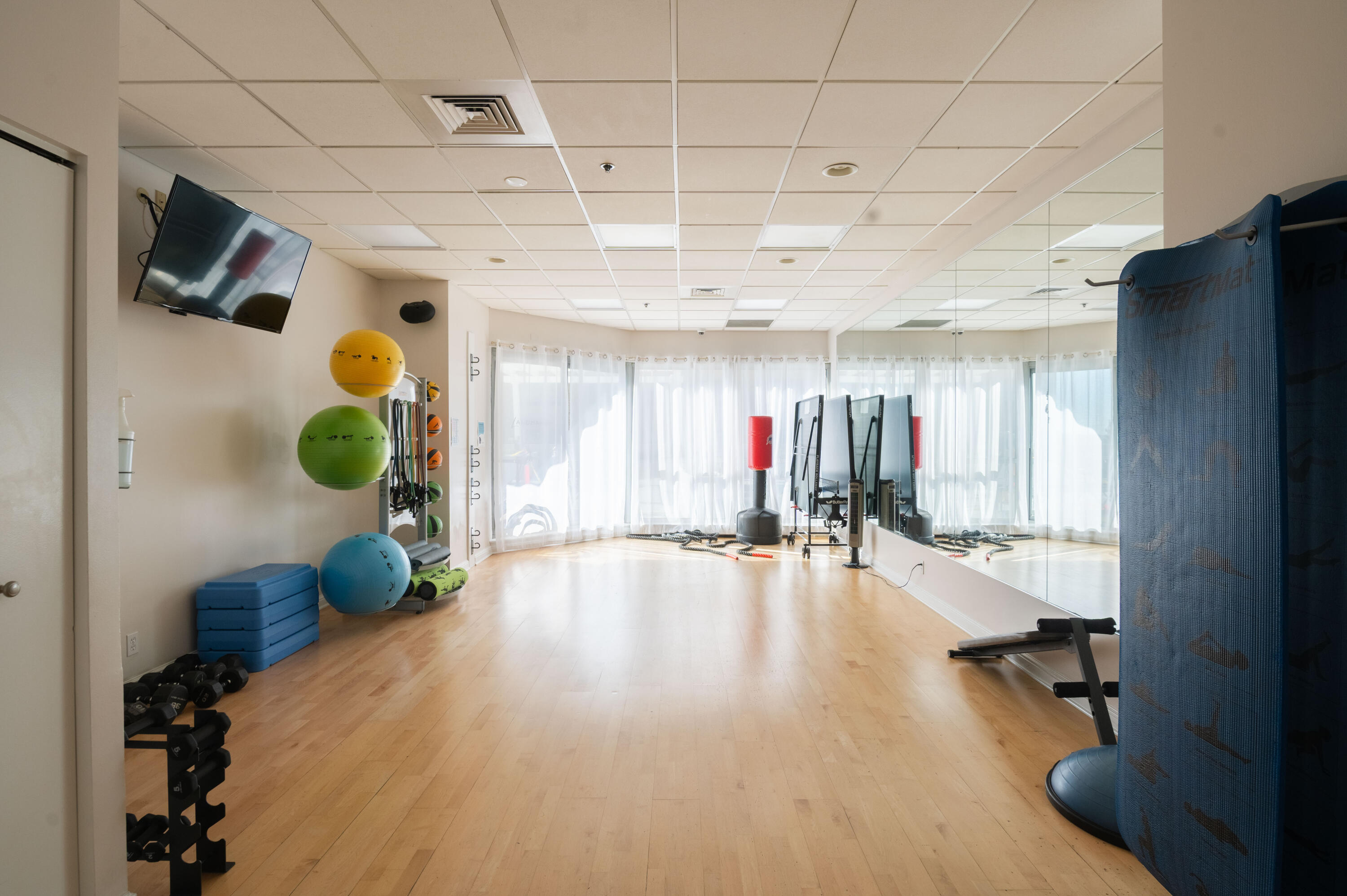 1660 North Prospect Avenue, Unit 702 Milwaukee, WI 53202 - Photo 26 of 35 Yoga Room