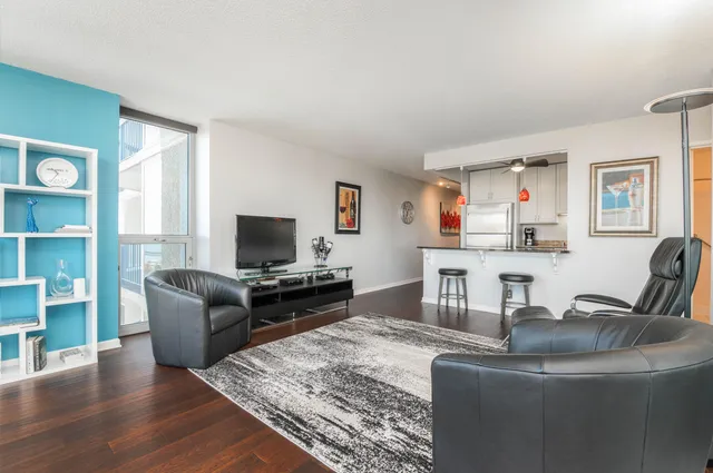 $385,000 | 1660 North Prospect Avenue, Unit 702, Milwaukee, WI 53202