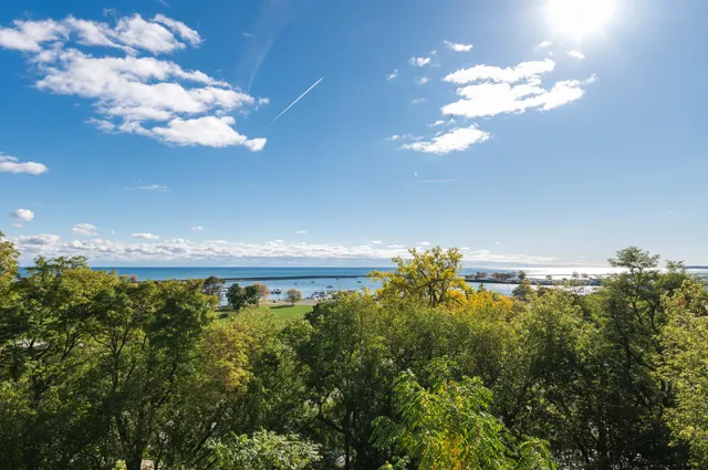 $385,000 | 1660 North Prospect Avenue, Unit 702, Milwaukee, WI 53202