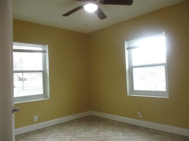 $2,300 | 800 Northwest 15th Terrace, Fort Lauderdale, FL 33311