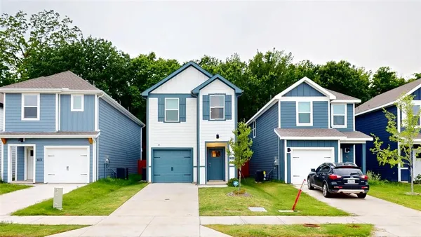 $1,900 | 7014 Vining Drive, Princeton, TX 75407