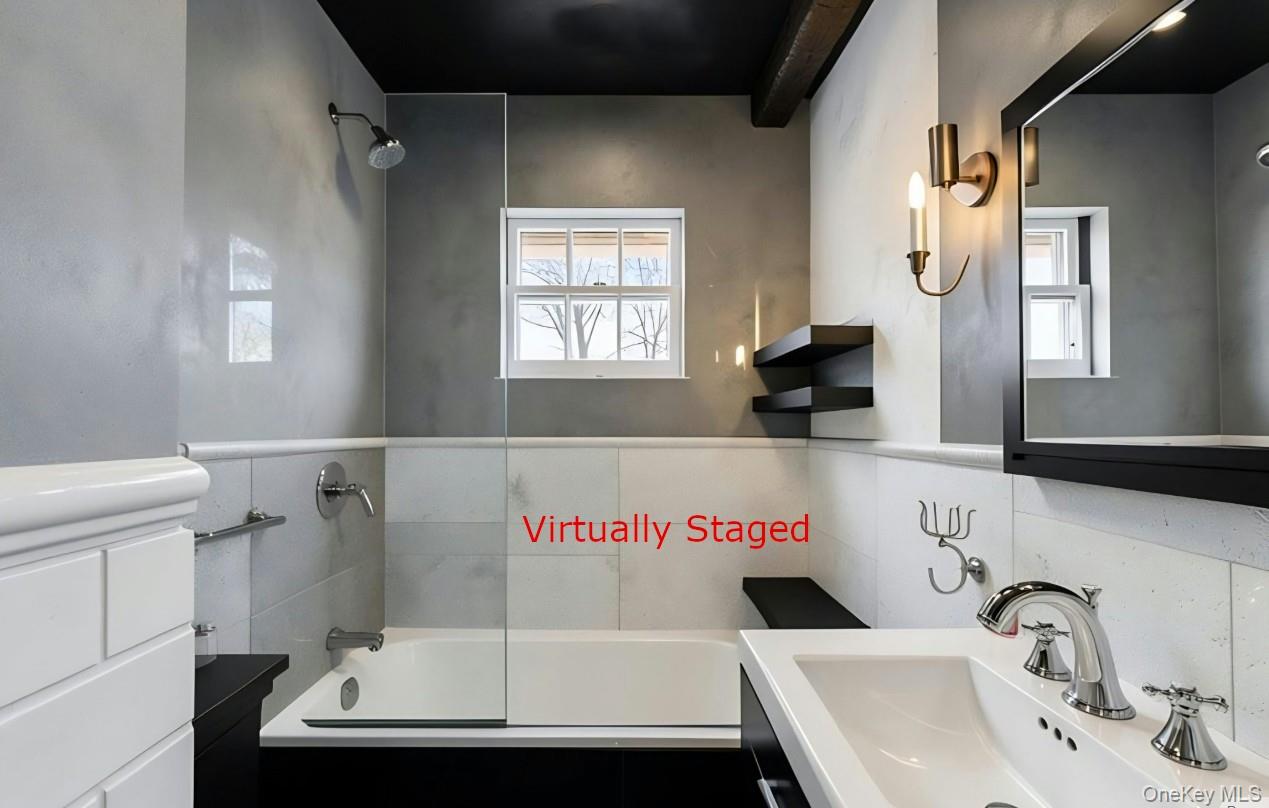 11-20 Shore Road Queens, NY 11363 - Photo 8 of 45 Virtually Staged