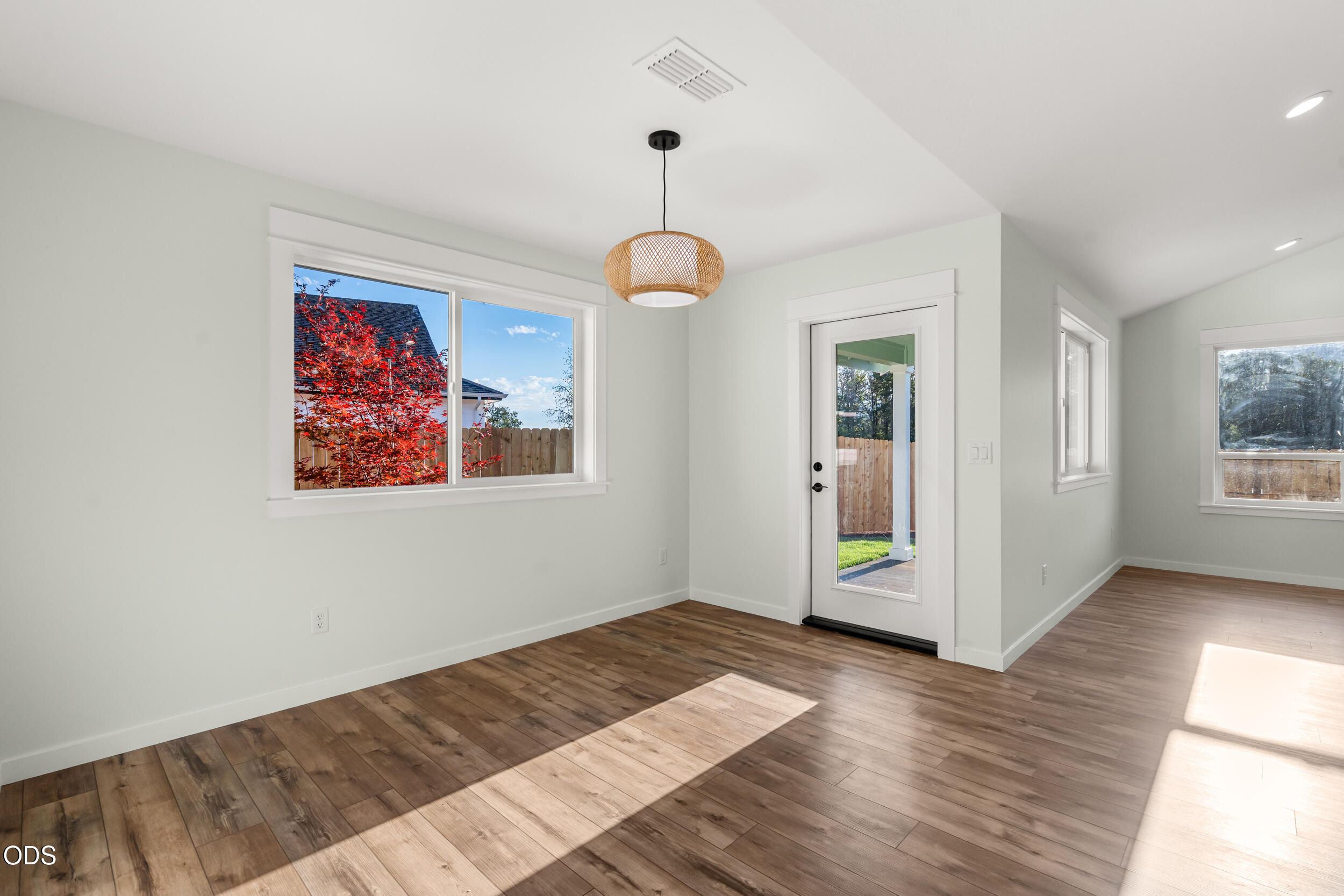 1106 Cascade Loop, Unit LOT 8 Cave Junction, OR 97523 - Photo 14 of 35 Gallery Image 14