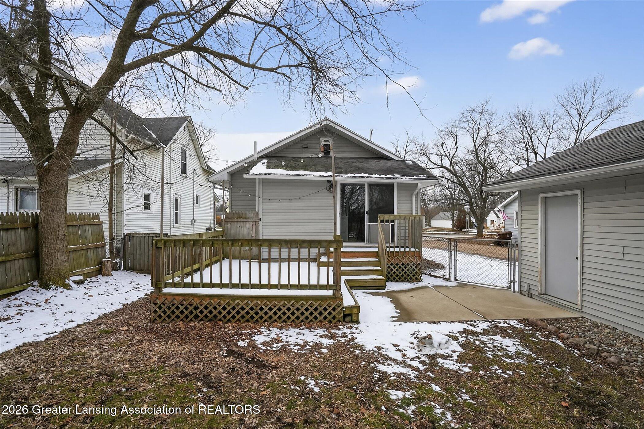 715 South Cochran Road Charlotte, MI 48813 - Photo 35 of 39 36-715 S Cochran Rd Charlotte-Windowstil