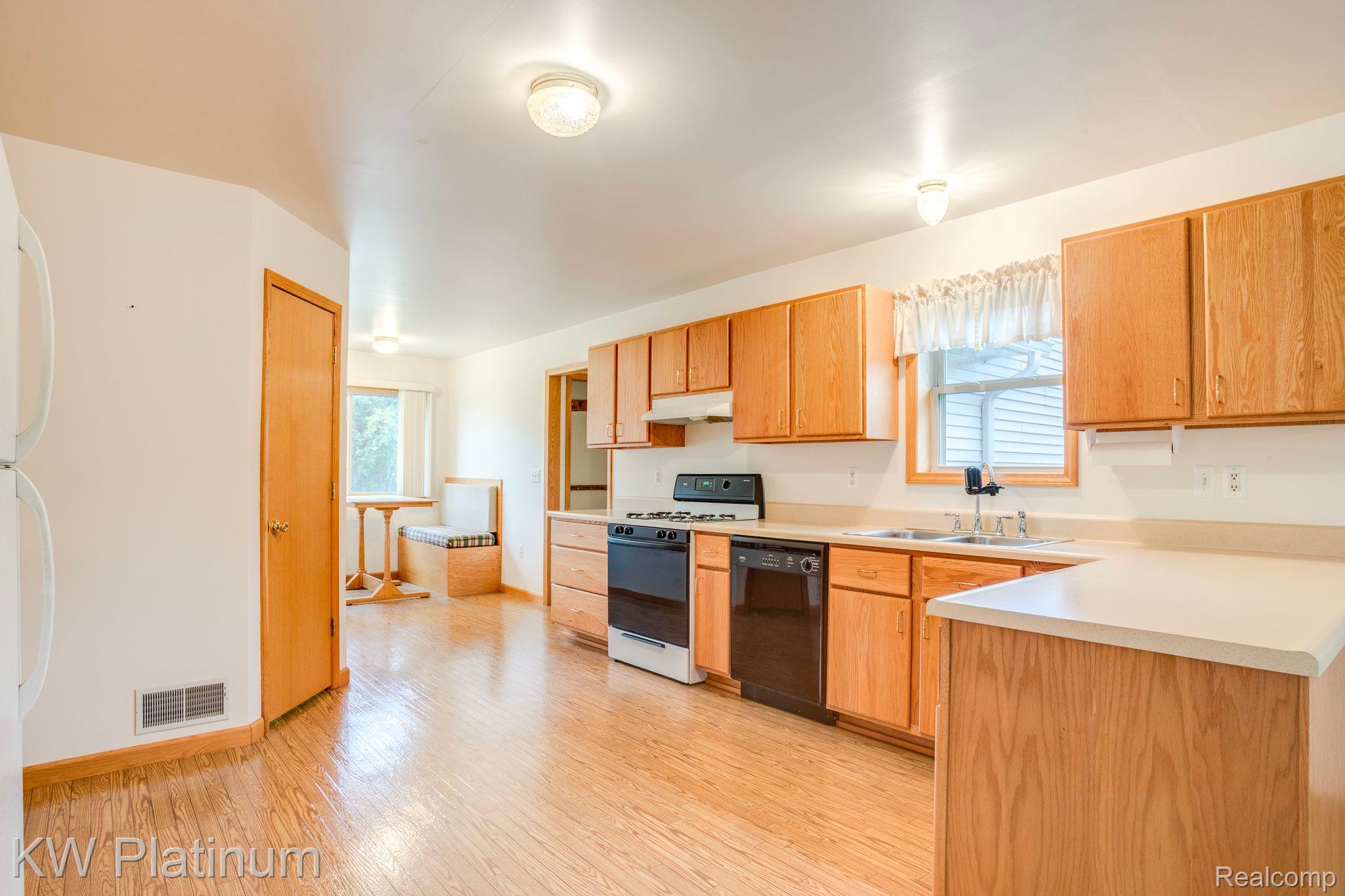 343 West Galbraith Line Road Melvin, MI 48454 - Photo 8 of 53 Gallery Image 8