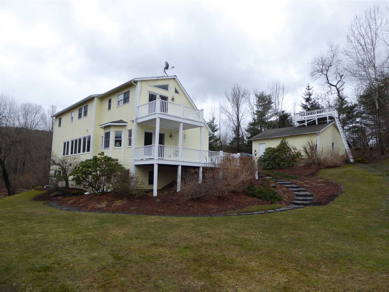 142 Taft Road Huntington, VT 05462 - Photo 3 of 35 Gallery Image 3