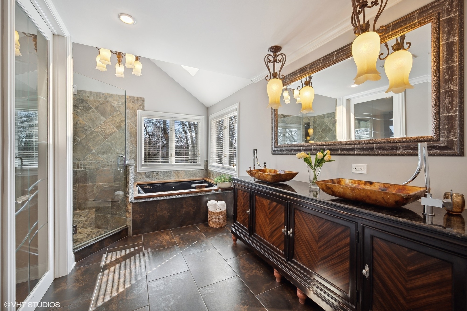 1640 Pfingsten Road Northbrook, IL 60062 - Photo 17 of 34 a kitchen with sink and stove