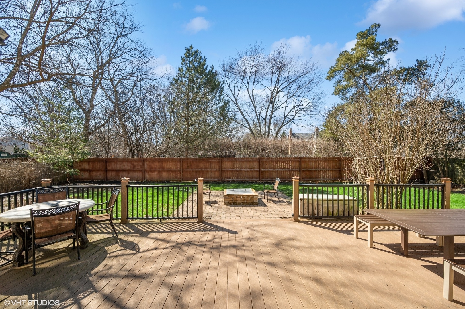 1640 Pfingsten Road Northbrook, IL 60062 - Photo 28 of 34 a view of a bench with iron fence