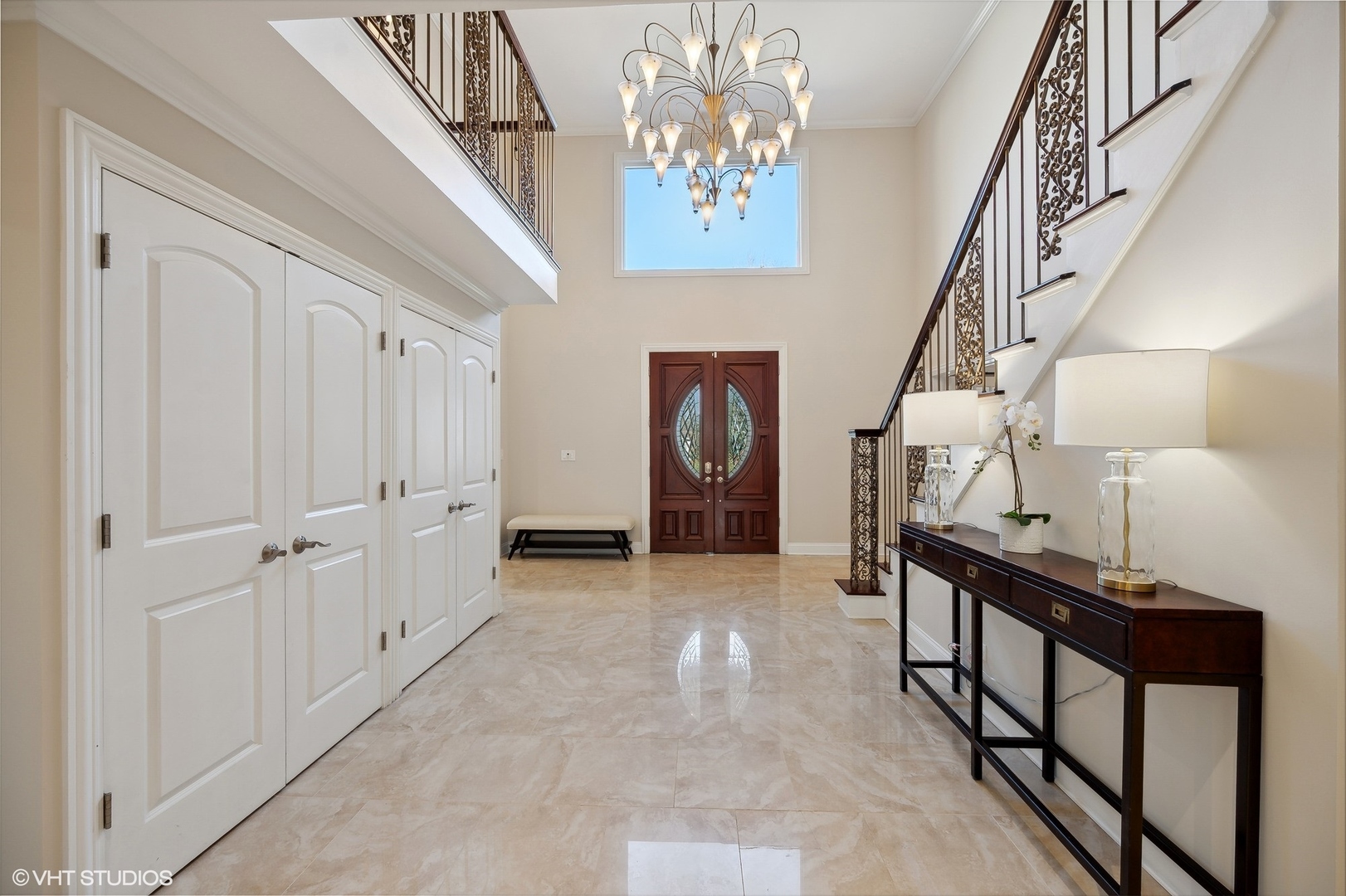 1640 Pfingsten Road Northbrook, IL 60062 - Photo 3 of 34 a view of an entryway with stairs