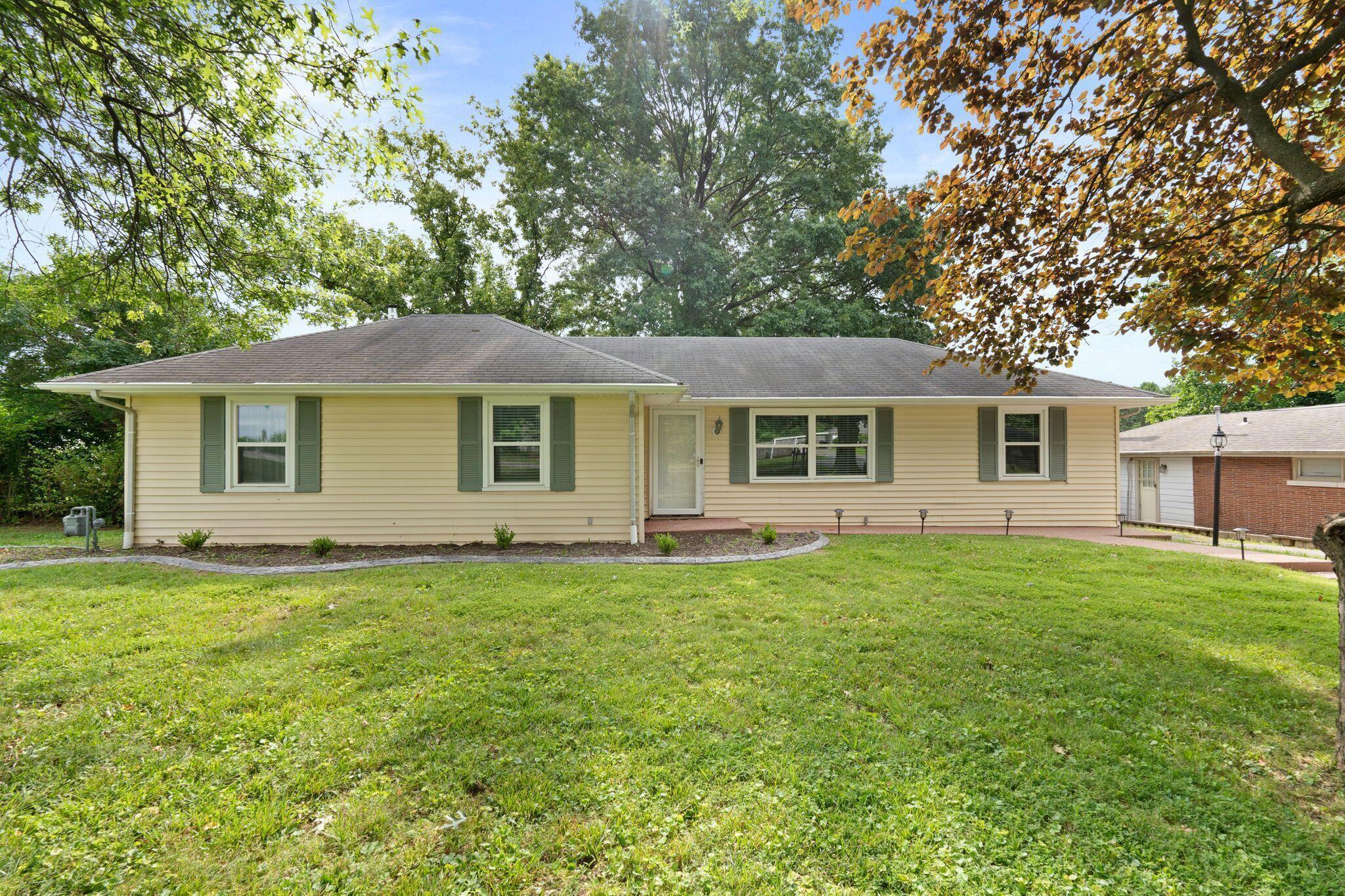 573 Cane Run Road Lexington, KY 40505 - Photo 1 of 56 F2001844