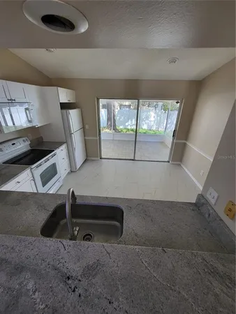 $2,100 | 2508 Gotham Way, Valrico, FL 33596