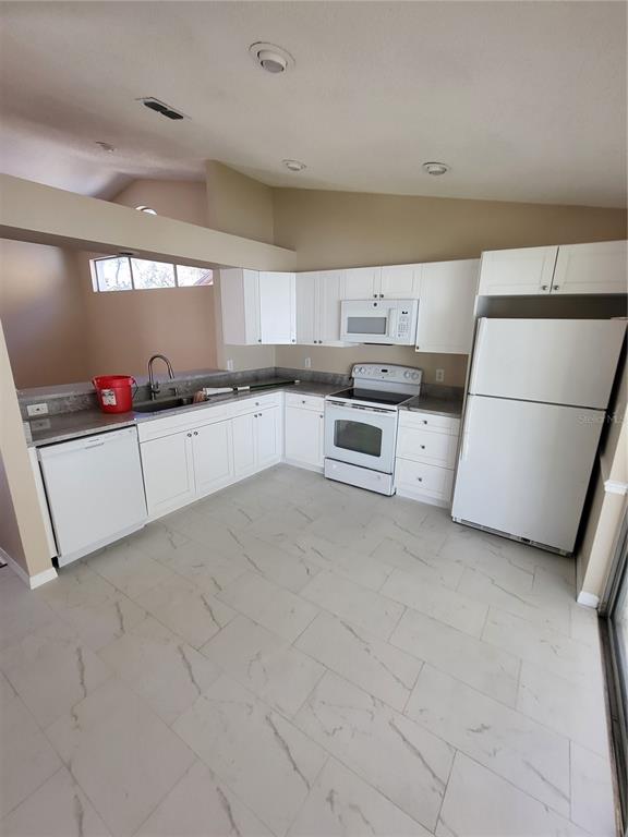 2508 Gotham Way Valrico, FL 33596 - Photo 5 of 13