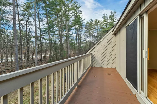 $3,200 | 32 Suffolk Court, Unit 173, Bedford, NH 03110
