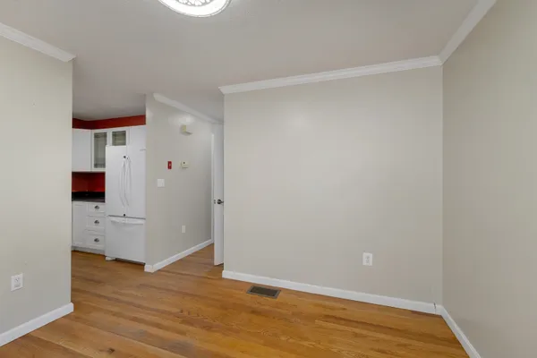$3,200 | 32 Suffolk Court, Unit 173, Bedford, NH 03110