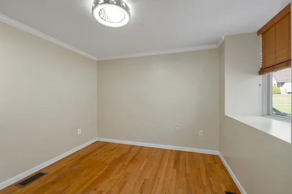$3,200 | 32 Suffolk Court, Unit 173, Bedford, NH 03110