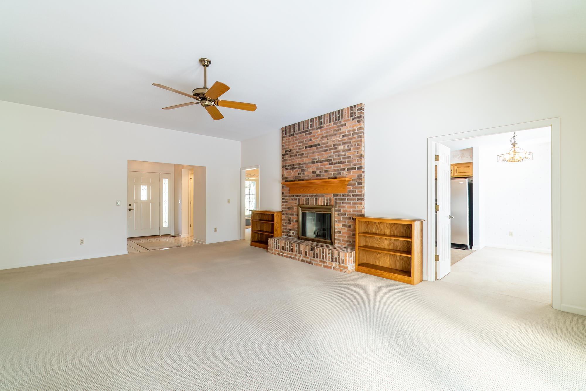 6935 River Haze Road Fort Wayne, IN 46819 - Photo 6 of 36