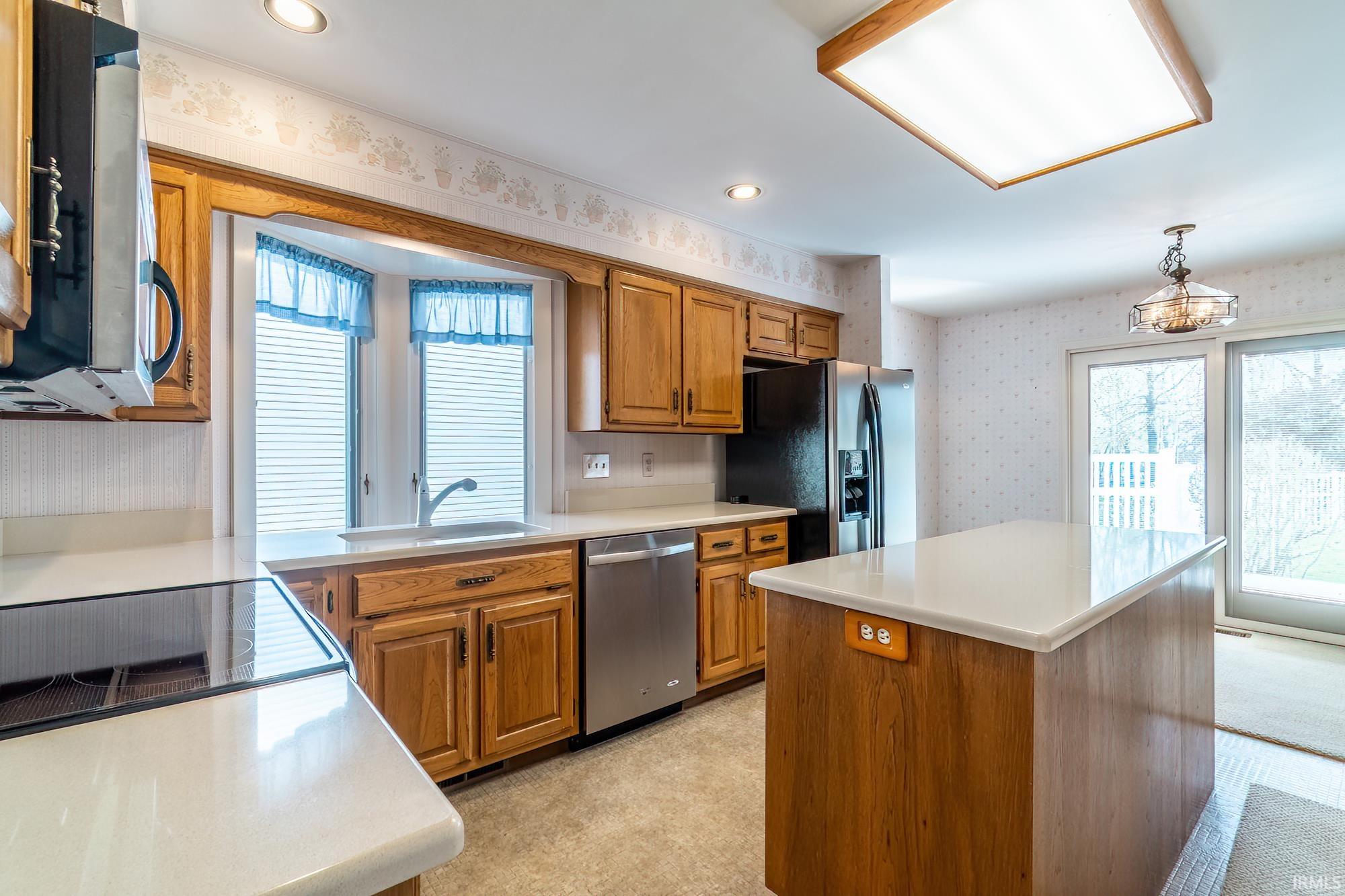 6935 River Haze Road Fort Wayne, IN 46819 - Photo 9 of 36