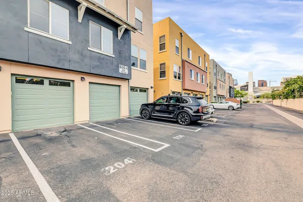 $399,999 | 706 East Washington Street, Unit 204, Phoenix, AZ 85034