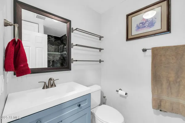 $399,999 | 706 East Washington Street, Unit 204, Phoenix, AZ 85034