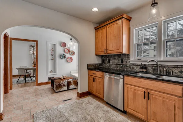 $369,900 | 803 West Prospect Avenue, Appleton, WI 54914