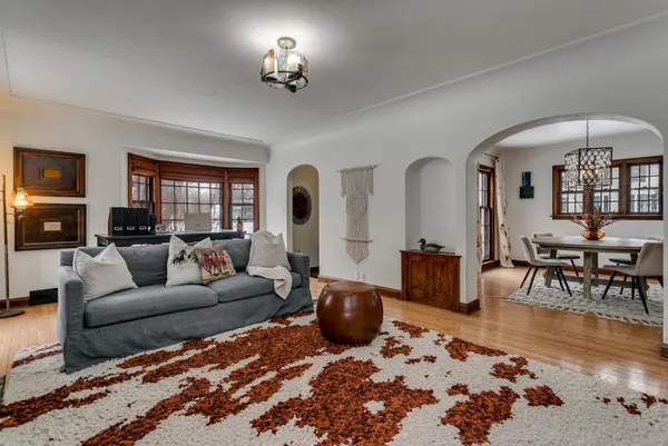 $369,900 | 803 West Prospect Avenue, Appleton, WI 54914