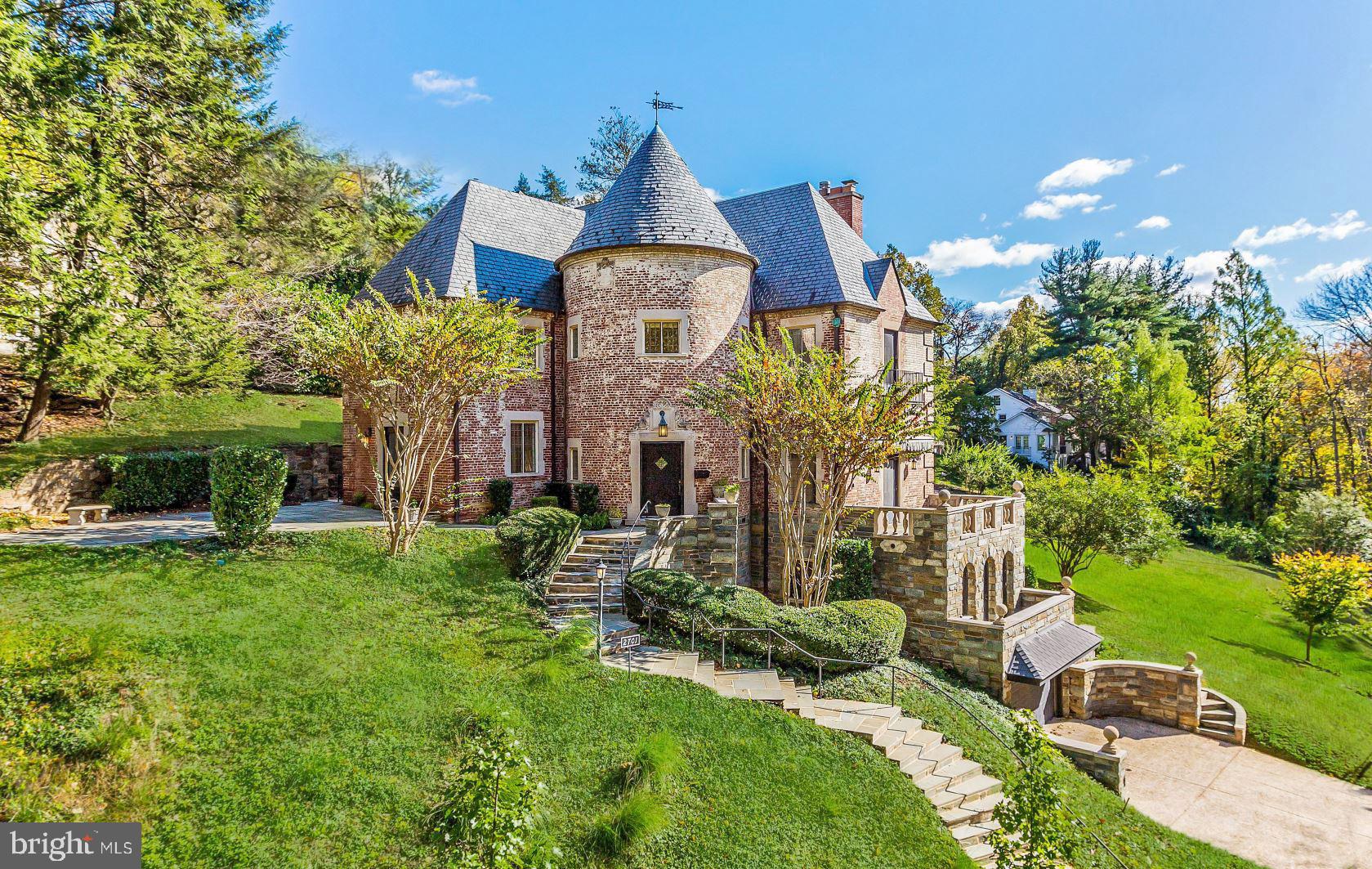 2701 32nd Street Northwest Washington, DC 20008 - Photo 2 of 17