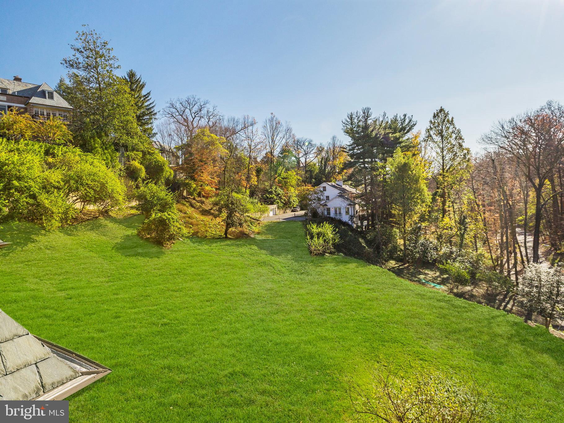 2701 32nd Street Northwest Washington, DC 20008 - Photo 5 of 17