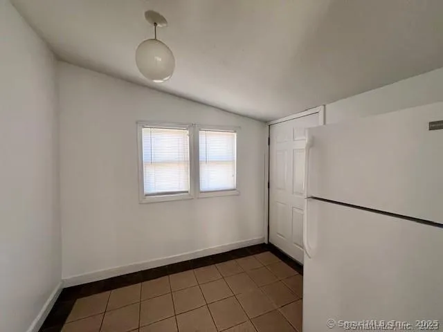 $2,500 | 40 Portland Avenue, Unit 1, Old Lyme, CT 06371