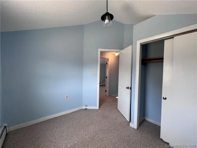 $2,500 | 40 Portland Avenue, Unit 1, Old Lyme, CT 06371