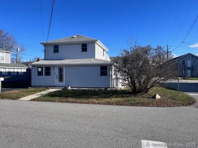 $2,500 | 40 Portland Avenue, Unit 1, Old Lyme, CT 06371