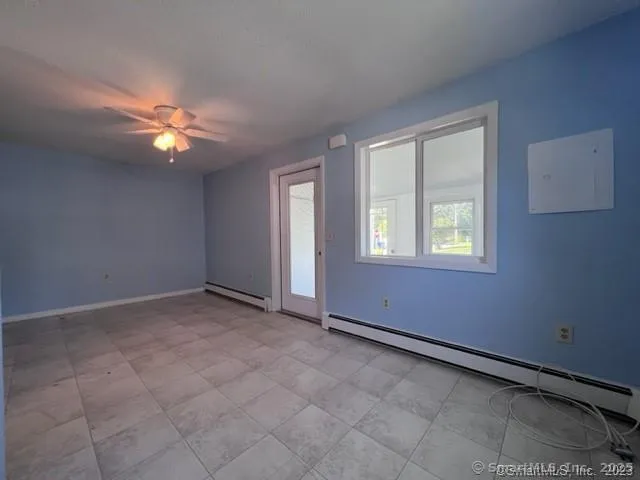 $2,500 | 40 Portland Avenue, Unit 1, Old Lyme, CT 06371