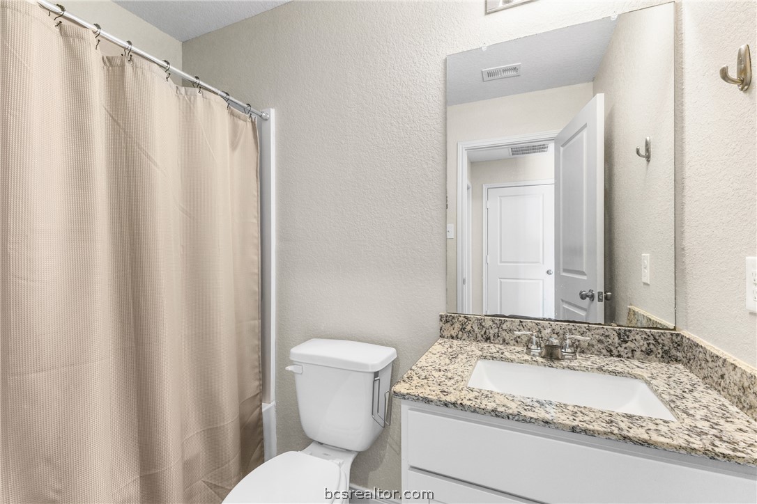 6044 Toby Bend Bryan, TX 77807 - Photo 12 of 28