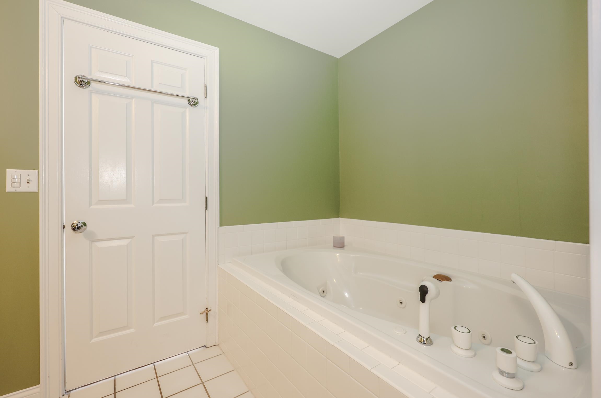 24 Nolls Farm Road Auburn, NH 03032 - Photo 29 of 58