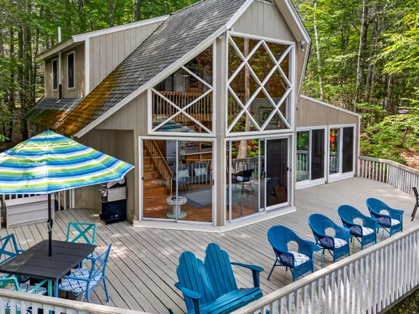 $925,000 | 55 Leisure Lane, Frye Island, ME 04084