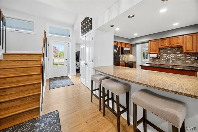 $376,000 | 8302 Parkerhouse Path, Cicero, NY 13039